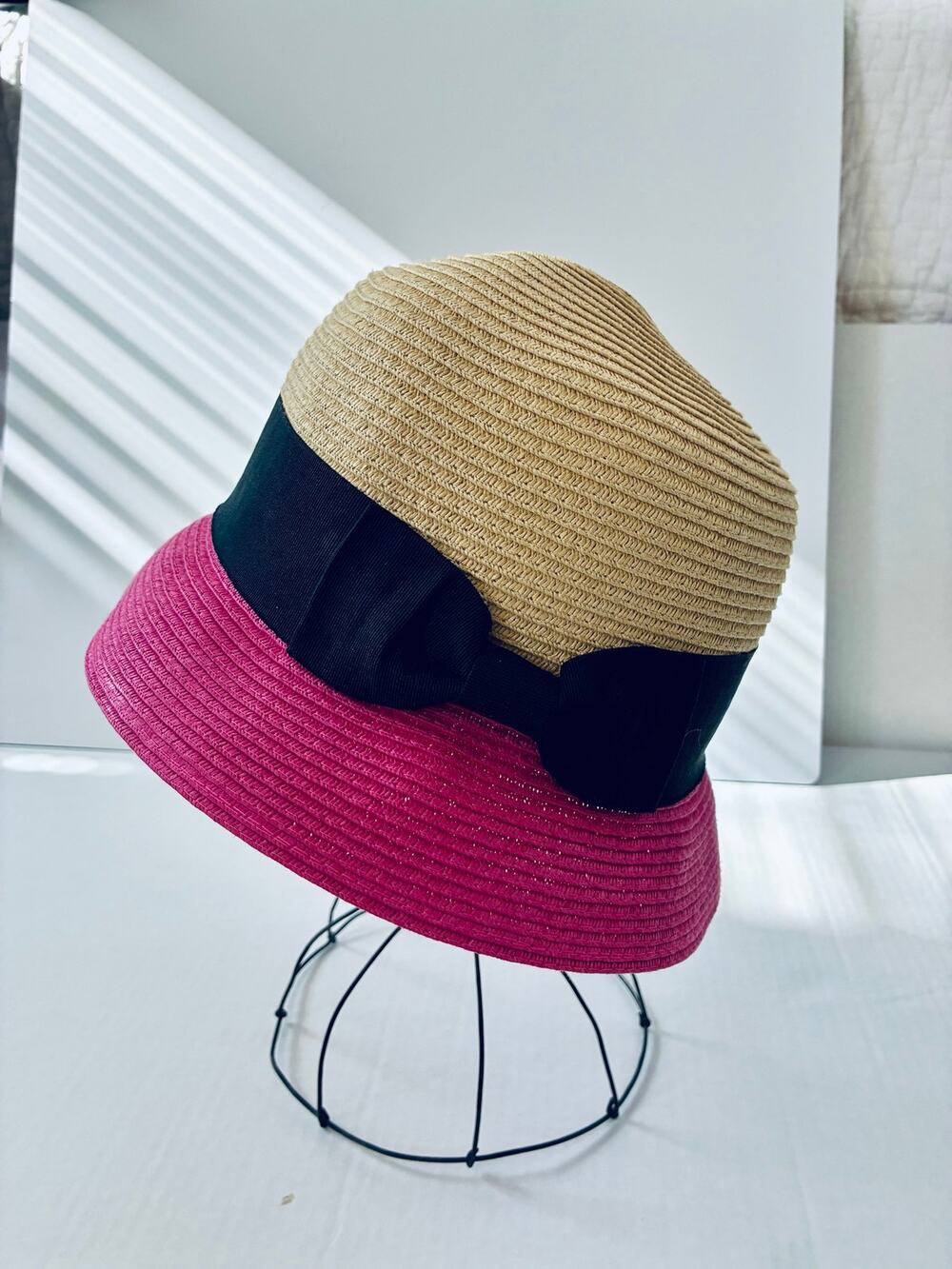 Lulu Guinness Womens Two-Tone Cloche Hat With Black Bow Accent